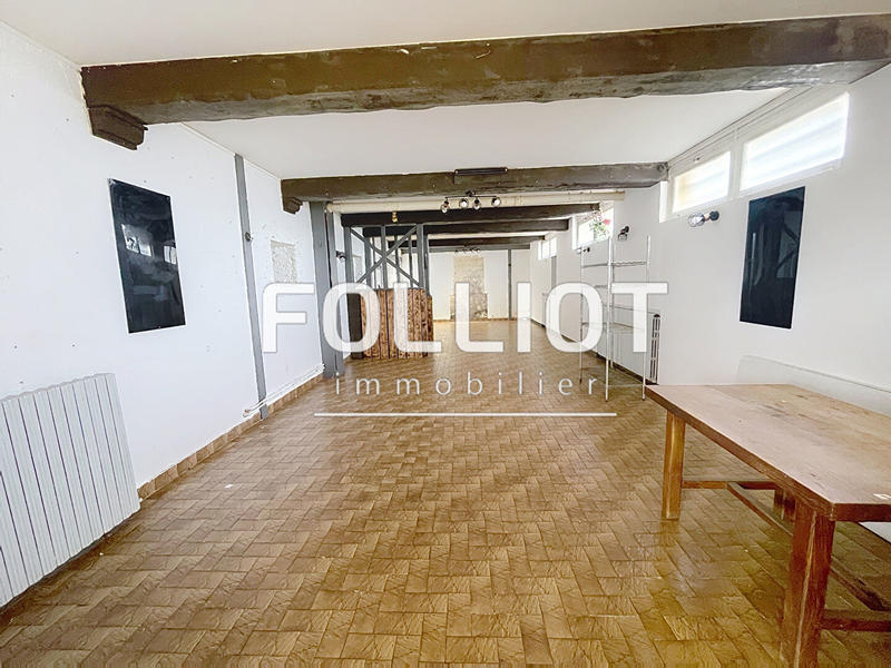 Maison - 217 m² - 8 pièces