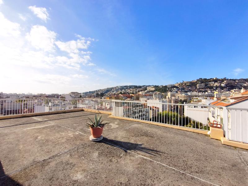 Appartement - 104 m² - 4 pièces