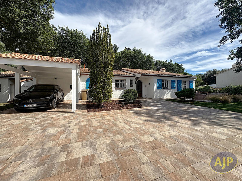 Maison - 141 m² - 6 pièces