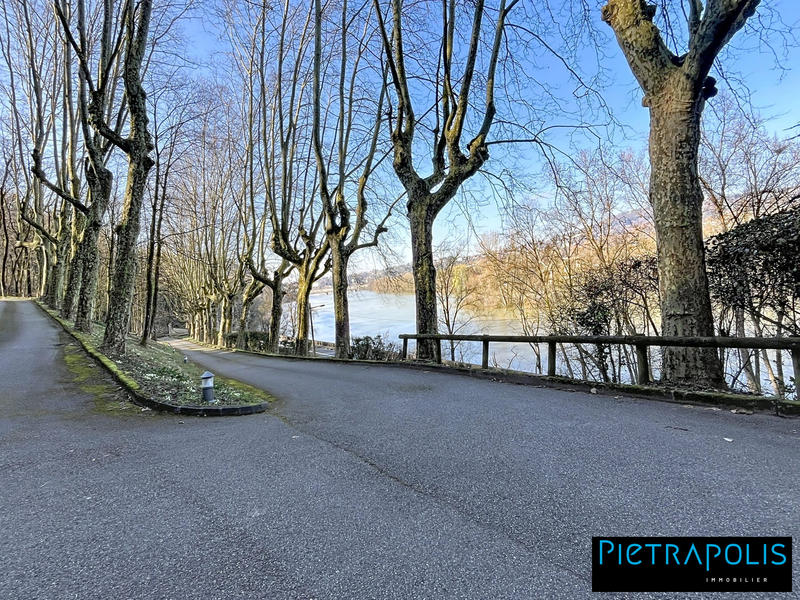 Appartement - 132 m² - 5 pièces