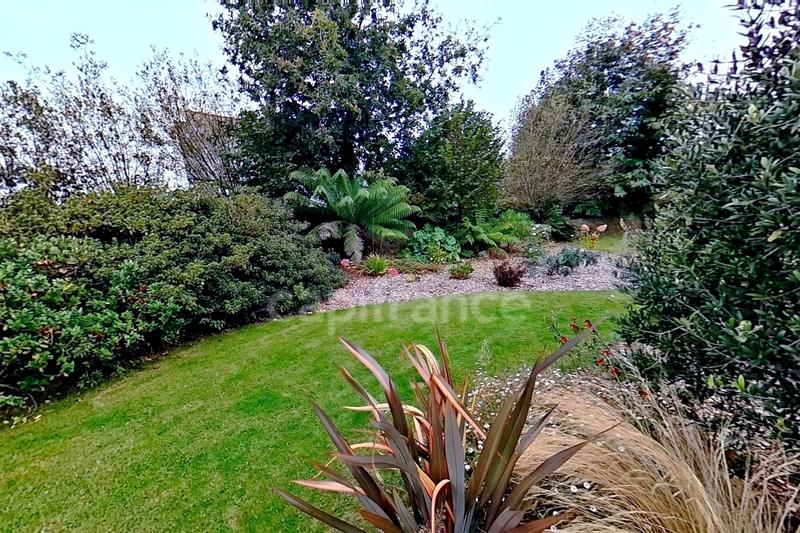 Maison - 191 m² - 9 pièces