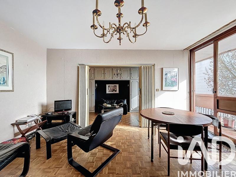 Appartement - 90 m² - 5 pièces