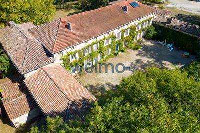 Propriété - 600 m² - 14 pièces