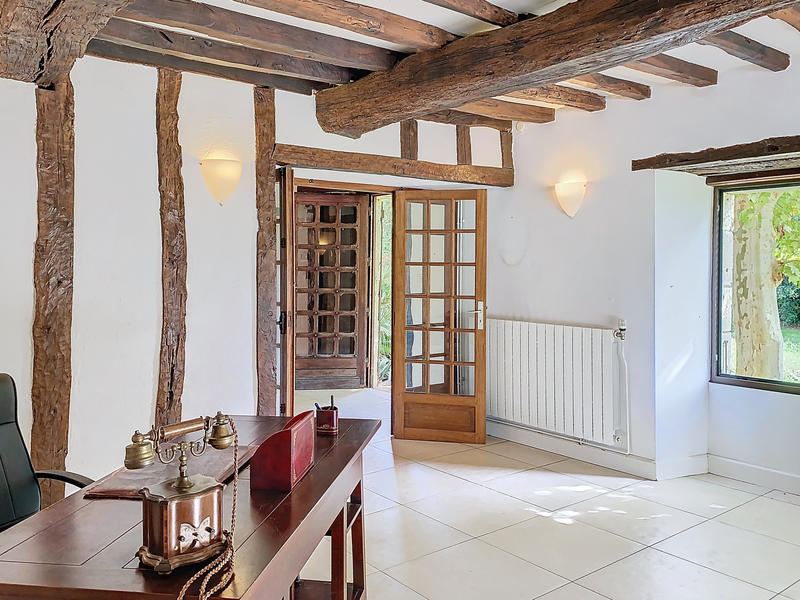 Maison - 273 m² - 10 pièces