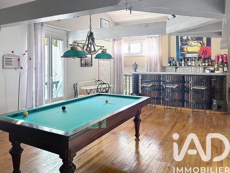 Maison de maîtres - 332 m² - 5 pièces