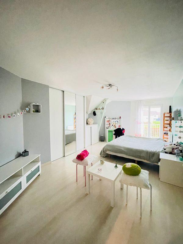 Maison - 270 m² - 7 pièces