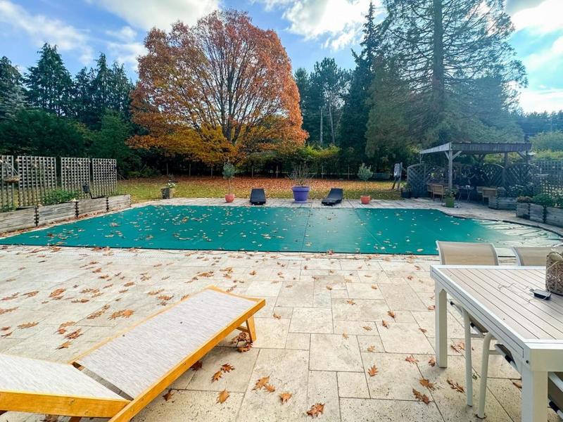 Maison traditionnelle - 162 m² - 6 pièces