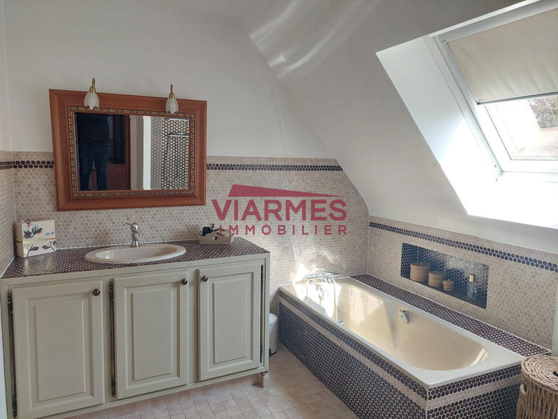 Maison traditionnelle - 140 m² - 5 pièces