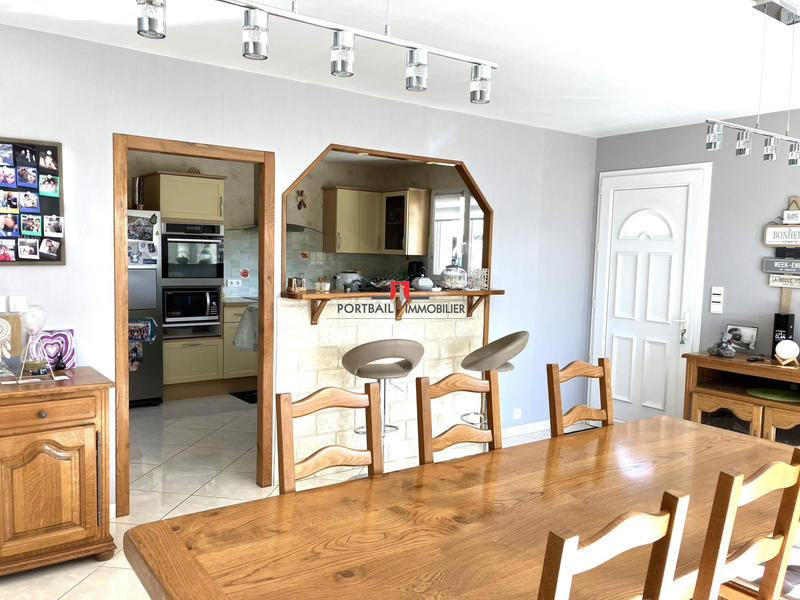 Maison contemporaine - 200 m² - 8 pièces