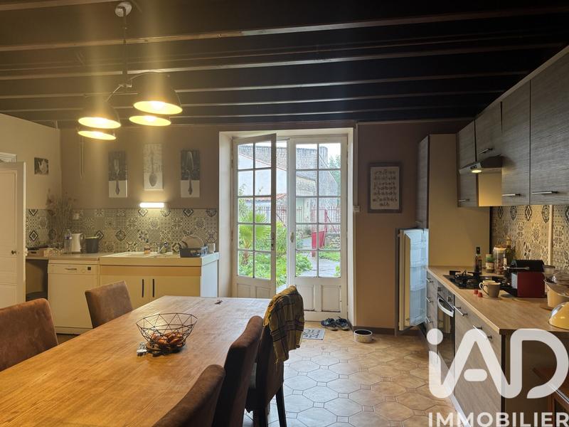 Maison - 101 m² - 5 pièces