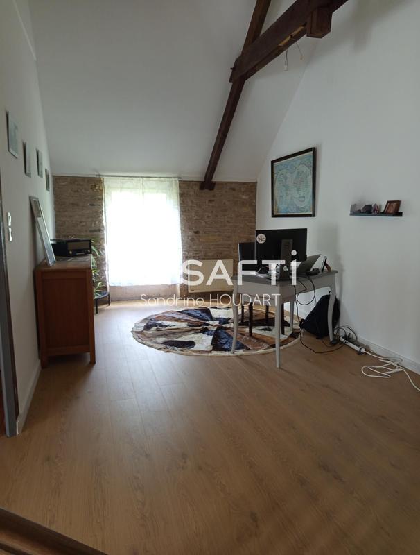 Maison - 330 m² - 11 pièces