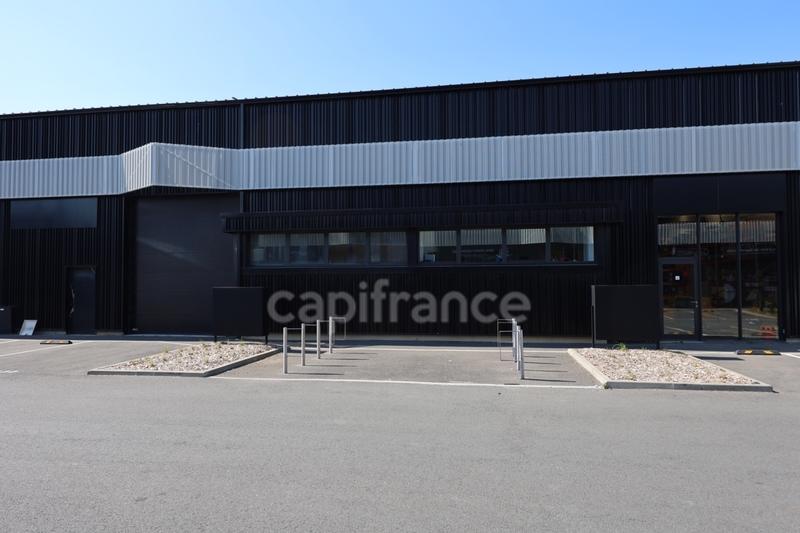 Local d'activité / Entrepôt - 577 m² - 1 pièce