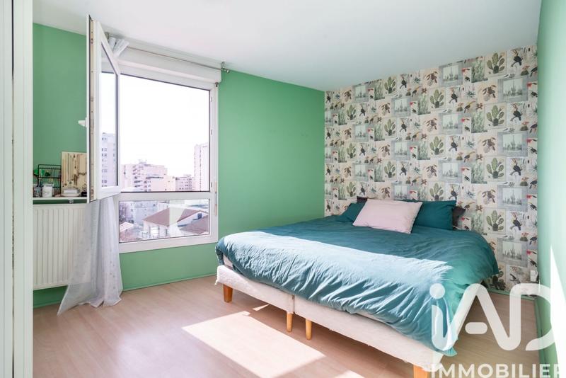 Appartement - 105 m² - 5 pièces