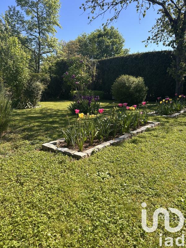 Maison - 210 m² - 10 pièces