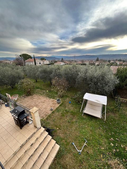 Maison - 93 m² - 4 pièces