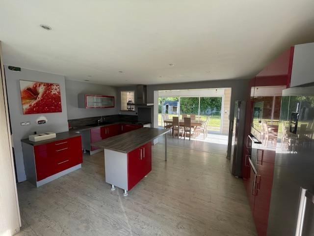 Maison - 151 m² - 7 pièces