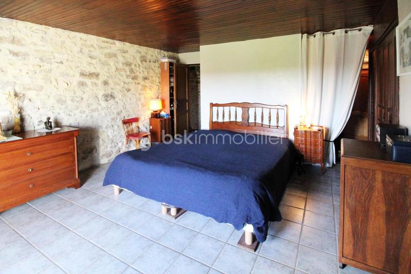 Maison en pierre - 152 m² - 5 pièces