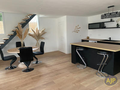 Maison - 110 m² - 5 pièces