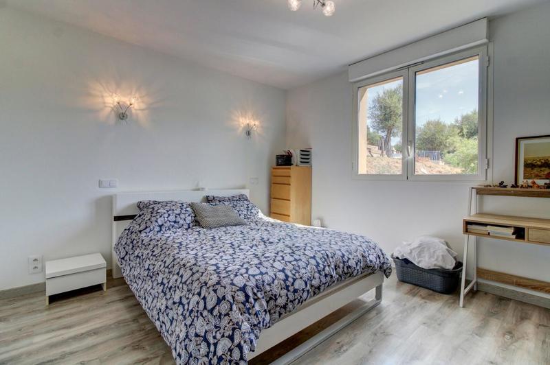 Appartement - 89 m² - 3 pièces