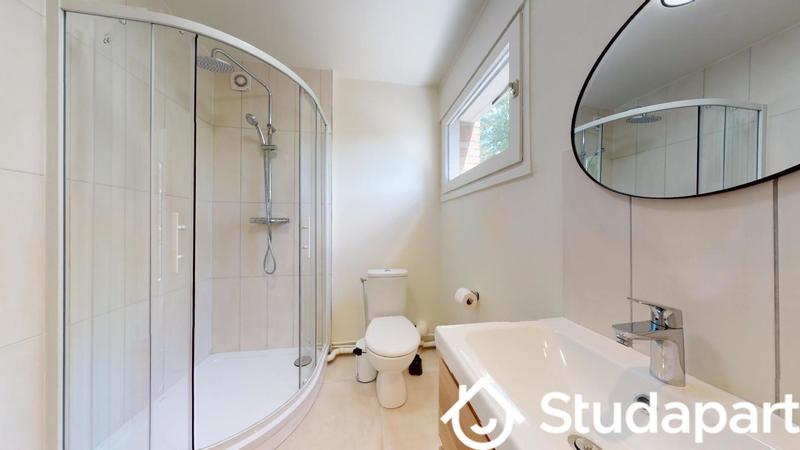 Chambre - 13 m² - 1 pièce