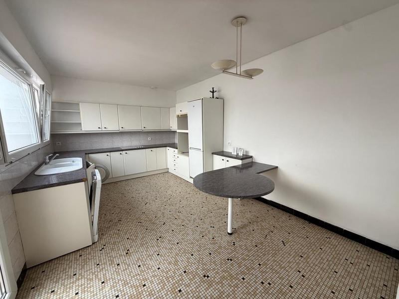 Maison - 140 m² - 6 pièces