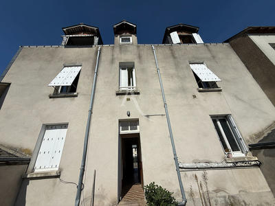 Immeuble - 9 pièces