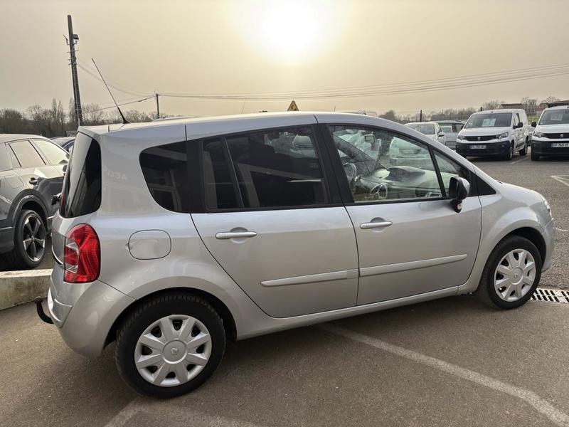 Renault Modus Grand 1.5l Dci 85 Cv Bva + Attelage