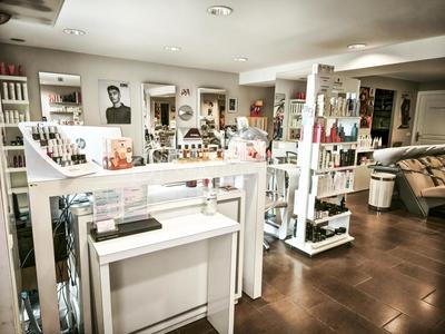 Beauté / Bien-être - 83 m²