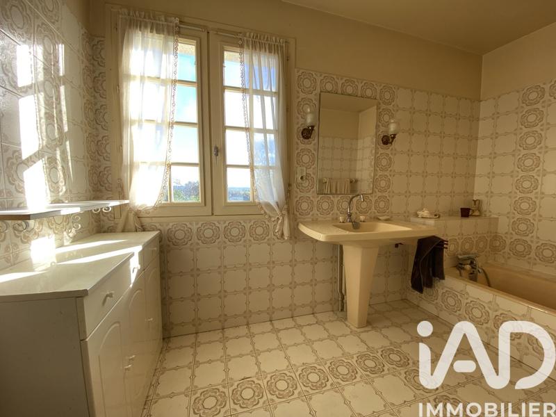 Maison - 170 m² - 8 pièces