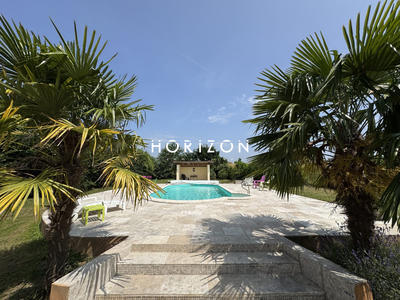 Ferme - 267 m² - 10 pièces