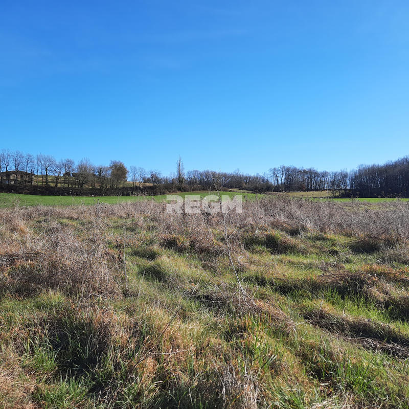 Terrain - 1 500 m²