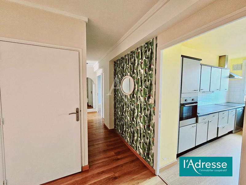 Appartement - 104 m² - 4 pièces