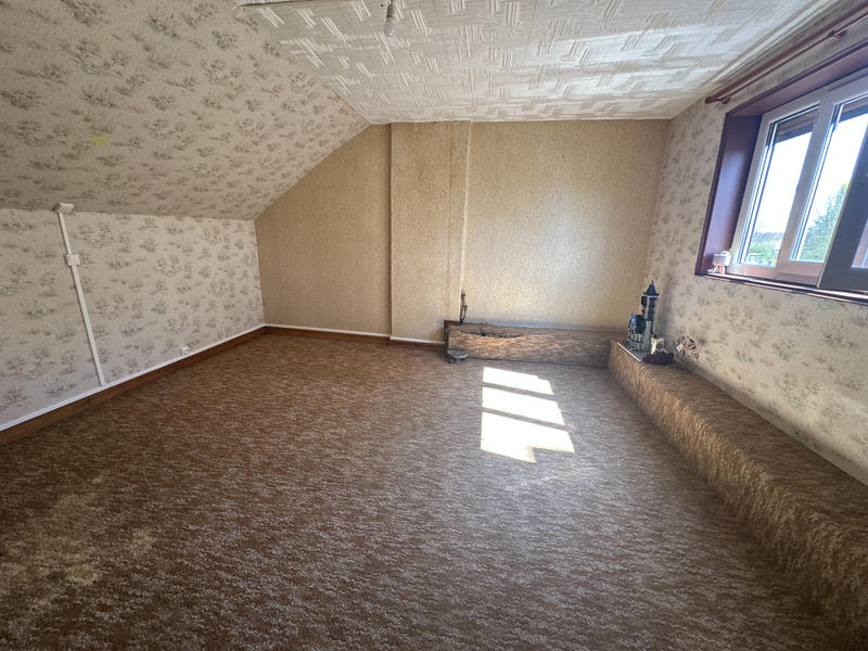 Maison - 100 m² - 6 pièces