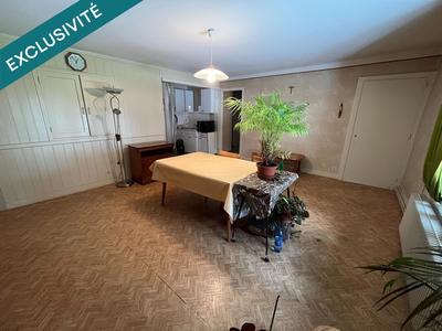 Maison - 210 m² - 8 pièces