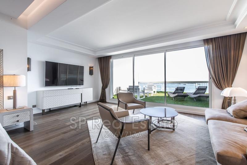 Appartement - 250 m² - 5 pièces