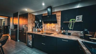 Maison de ville - 168 m² - 4 pièces