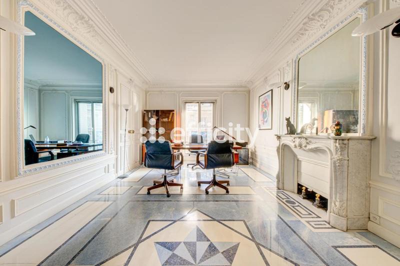 Appartement - 184 m² - 6 pièces