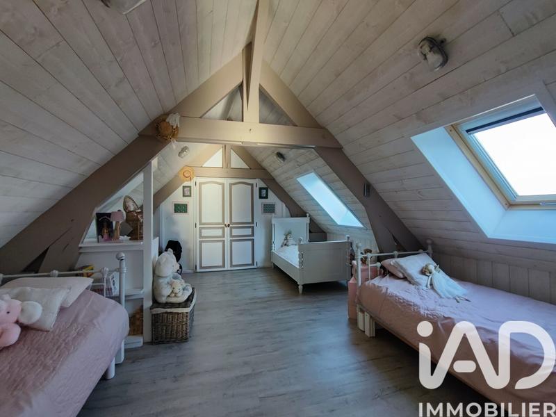 Maison - 242 m² - 8 pièces