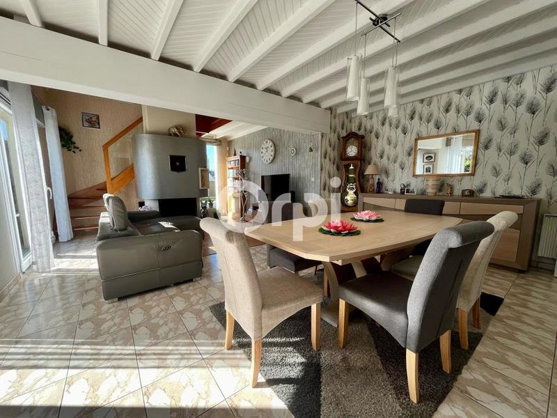 Maison - 185 m² - 5 pièces