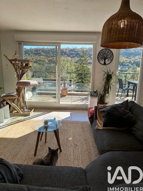 Appartement - 100 m² - 5 pièces