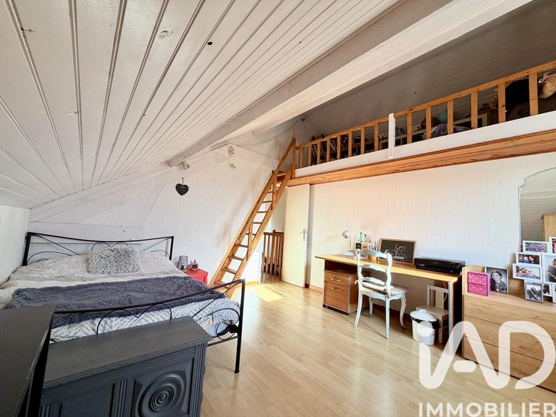 Maison - 158 m² - 8 pièces