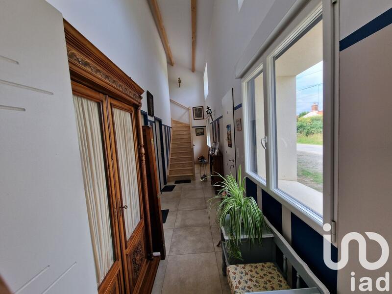 Maison - 360 m² - 10 pièces