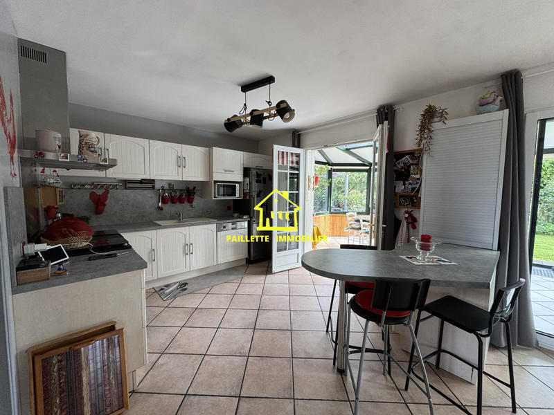 Maison traditionnelle - 185 m² - 5 pièces