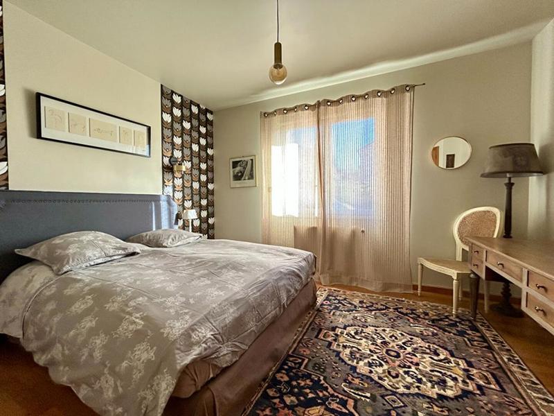 Maison - 185 m² - 7 pièces