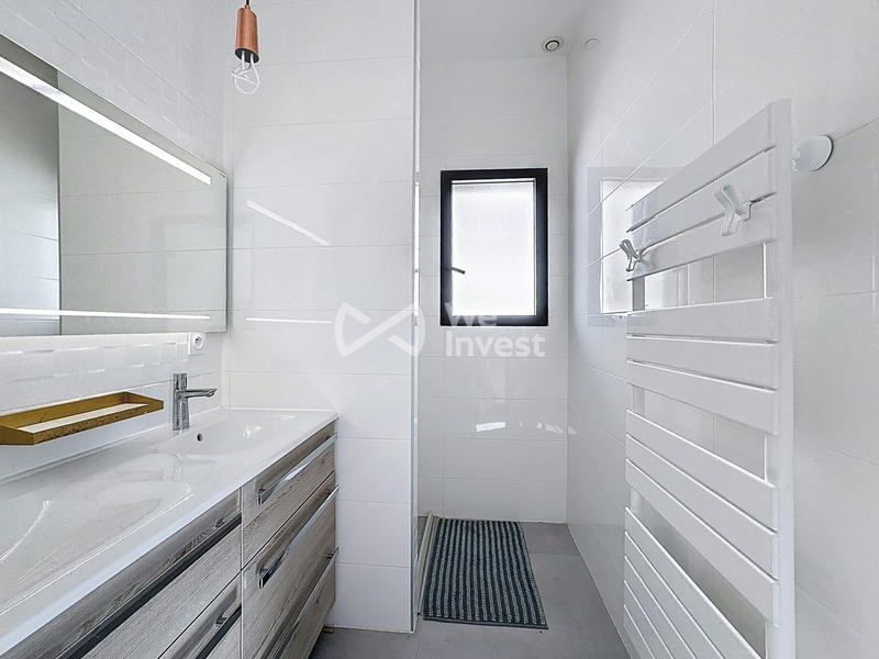 Villa - 200 m² - 8 pièces