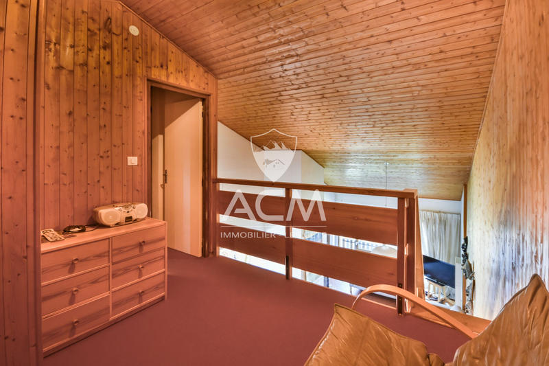 Appartement - 100 m² - 6 pièces