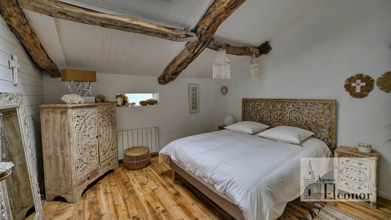 Maison ancienne - 309 m² - 6 pièces