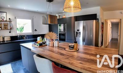 Maison - 121 m² - 4 pièces