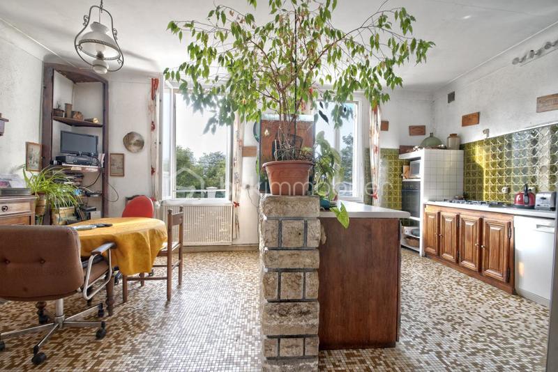 Maison en pierre - 255 m² - 8 pièces