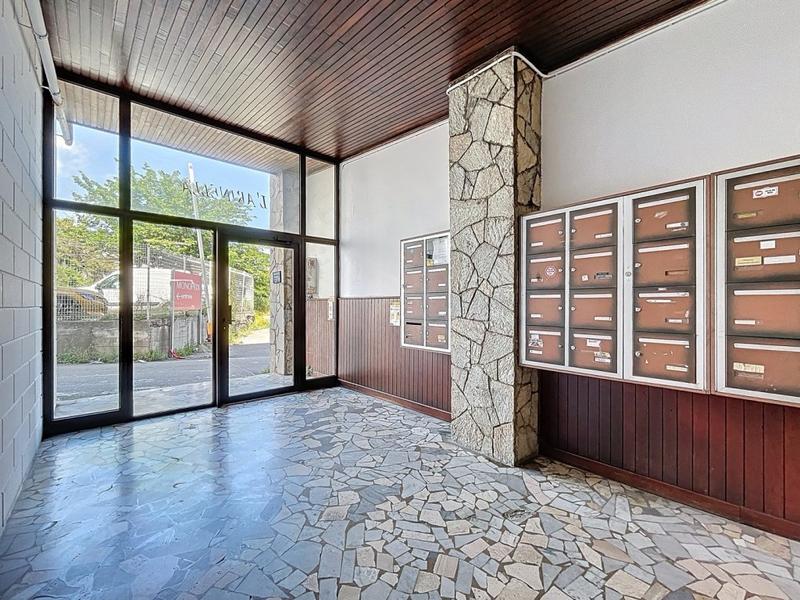 Appartement - 60 m² - 2 pièces